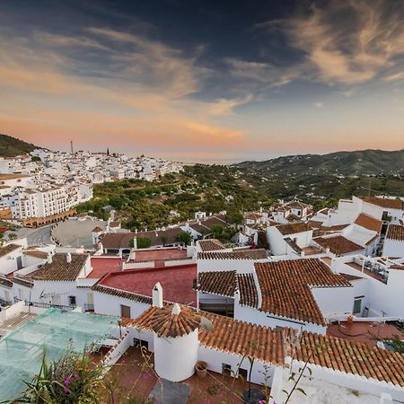 Precioso Apartamento De Dos Plantas Con Vistas Frigiliana Kültér fotó