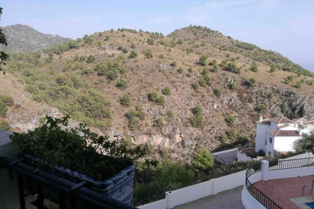 Precioso Apartamento De Dos Plantas Con Vistas Frigiliana Kültér fotó