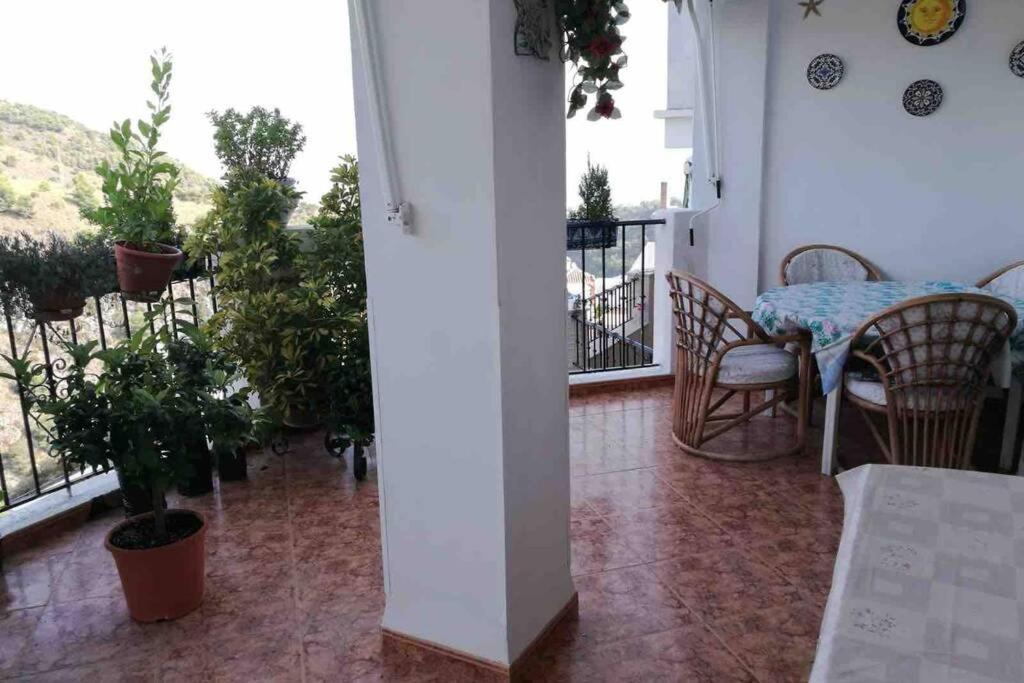 Precioso Apartamento De Dos Plantas Con Vistas Frigiliana Kültér fotó