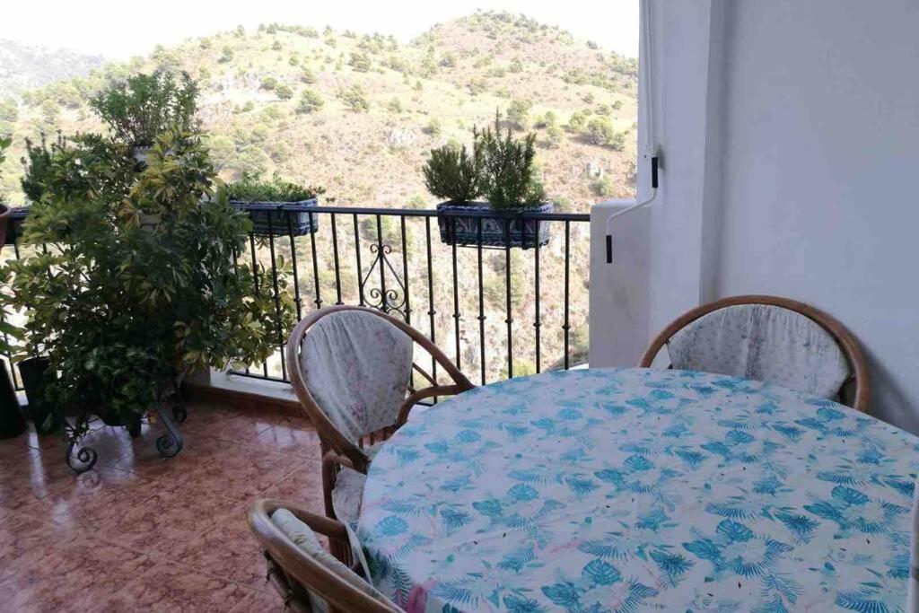 Precioso Apartamento De Dos Plantas Con Vistas Frigiliana Kültér fotó