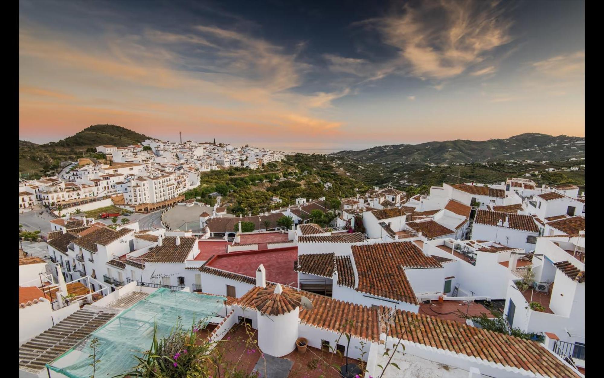 Precioso Apartamento De Dos Plantas Con Vistas Frigiliana Kültér fotó